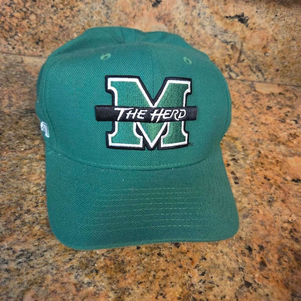 Nike Men's Green Hat